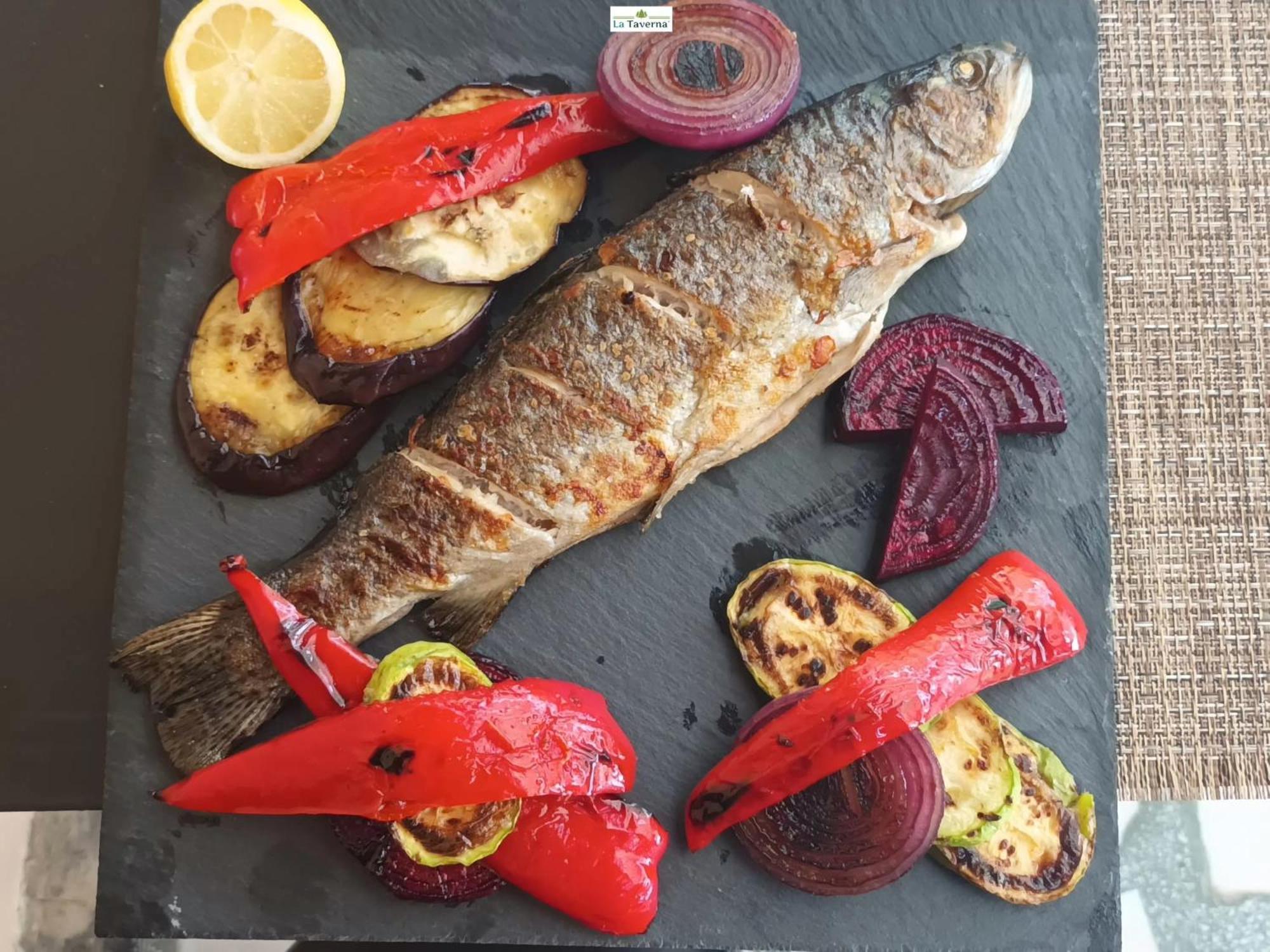 Pensiunea La Taverna Traisteni Luaran gambar